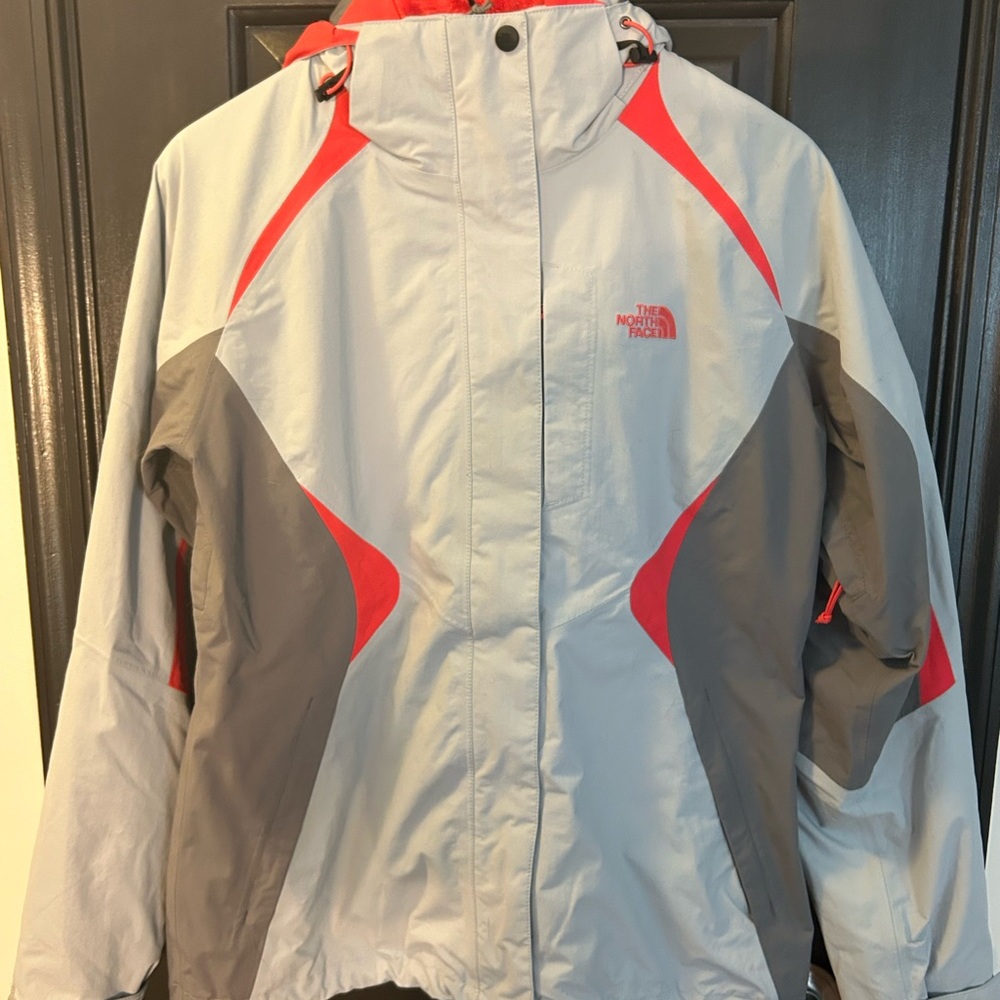The North Face Women's Light Gray and Red/Orange 2 Piece Ski Jacket